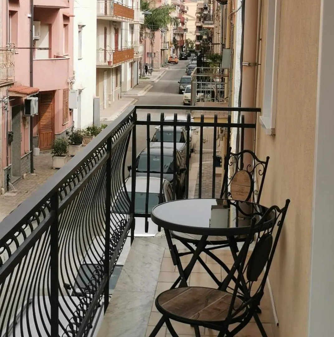 Apartment Casa Vacanze Samelia Altavilla Milicia Italy